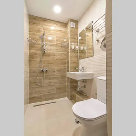 Elegant & Stylish 2 Bedroom Апартамент София