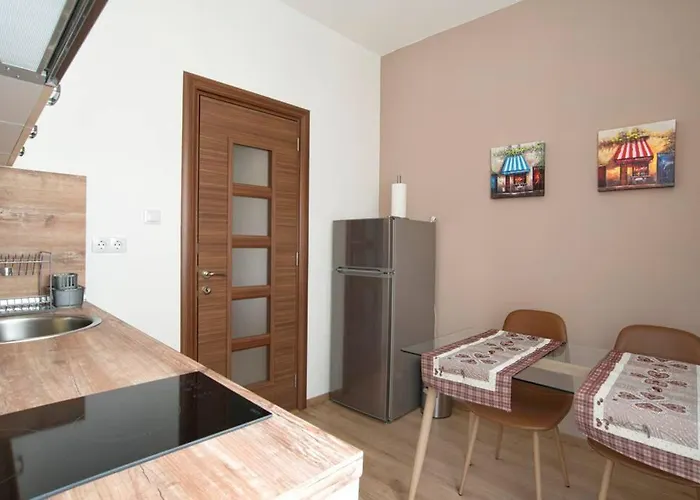 Elegant & Stylish 2 Bedroom Appartement