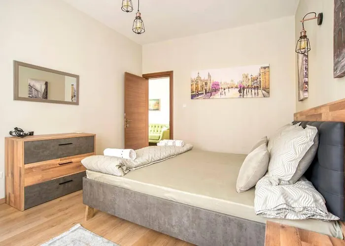 Elegant & Stylish 2 Bedroom Διαμέρισμα *