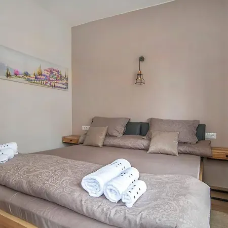 Lägenhet Elegant & Stylish 2 Bedroom Sofia